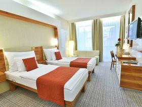 Wellness im St. Joseph Royal mit Halbpension & Massage in Karlsbad | 2 Nächte