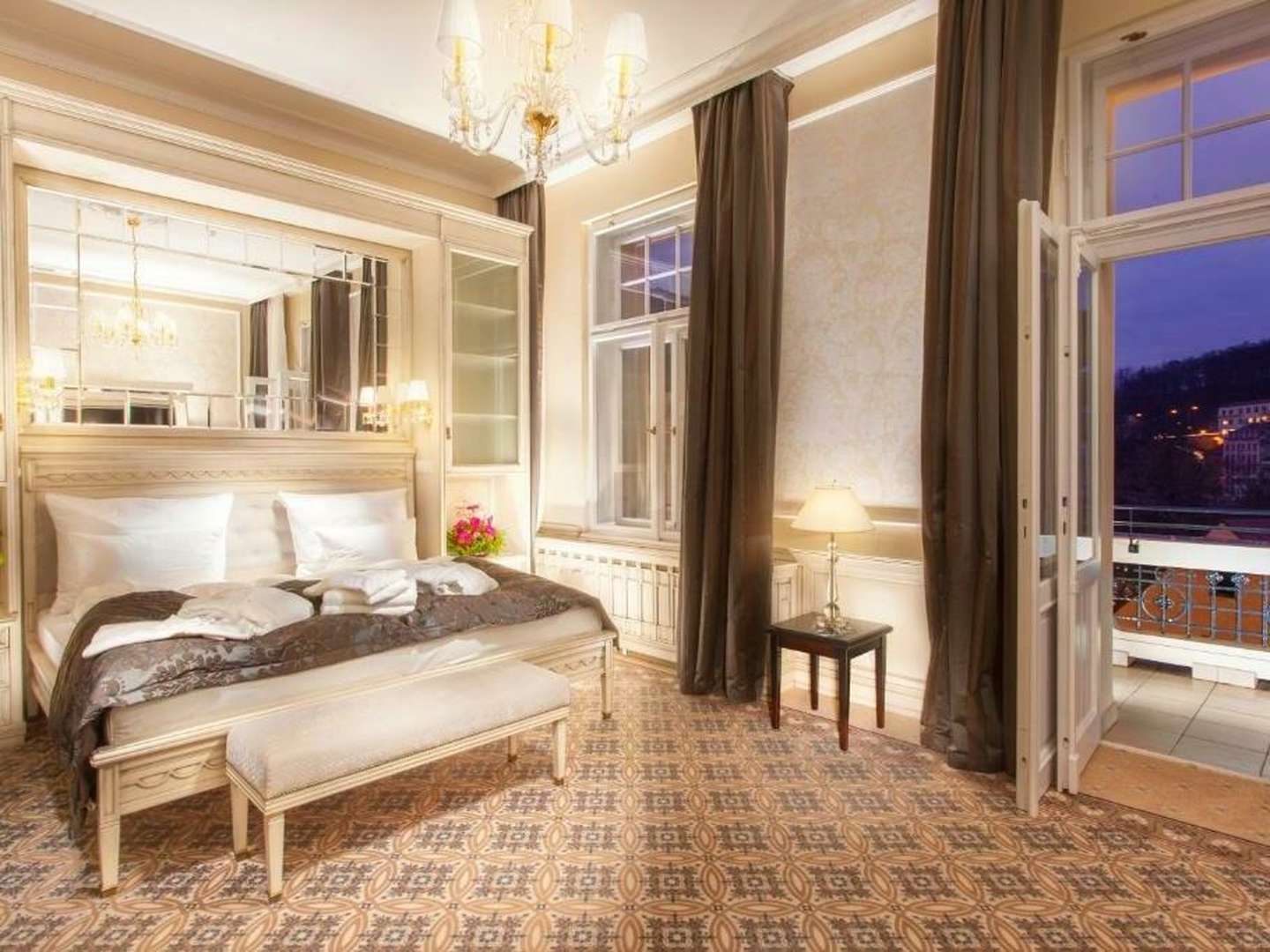 Anti-Stress-Aufenthalt im Luxury Spa Hotel Olympic Palace in Karlsbad - 3 Nächte 