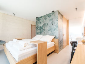 Privater Whirlpool & Frühstück: Exklusiver Genuss für Zwei | 3 Nächte