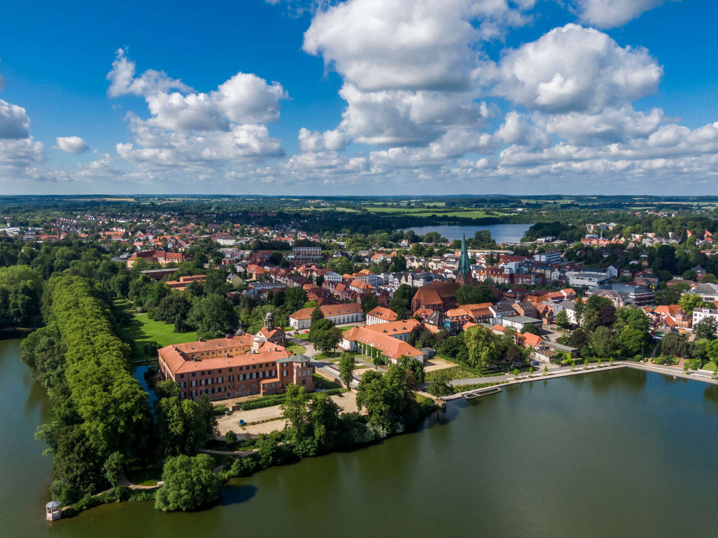 Kurzurlaub in Eutin, umgeben von zahlreichen Seen  4 Tage