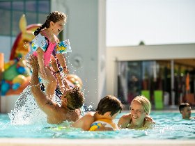 Thermenurlaub mit Frühstück in den Sonnenthermen Chalets****