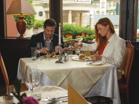 Kurzurlaub mit Frühstück im Hotel Romance in Karlsbad - 3 Tage