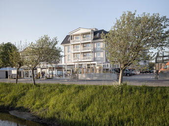 Bild 21 von 24