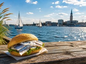 Kiel erleben – frühstücken, bummeln, Fischbrötchen genießen - 2 Nächte