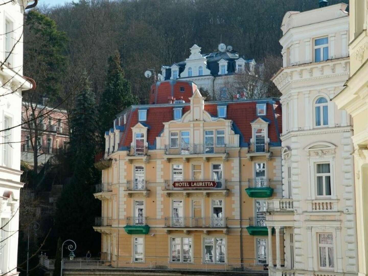 Romantikpaket für zwei Personen  im Hotel Villa Lauretta - 2 Nächte