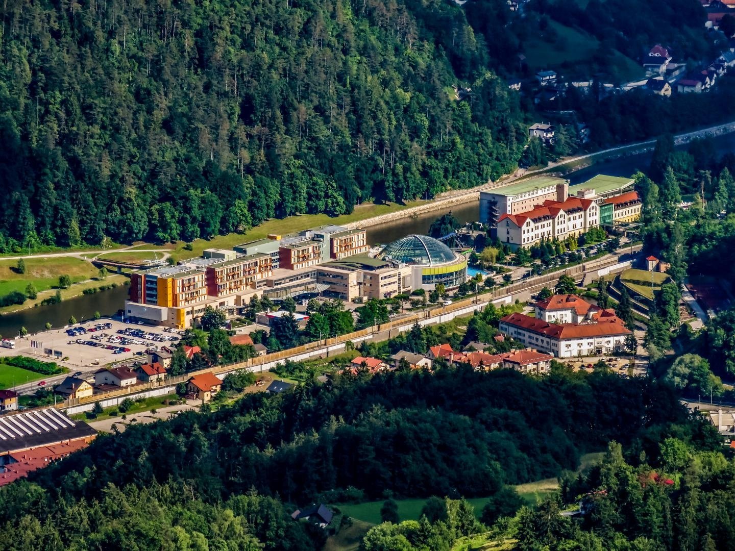 Traumhafter Urlaub im Kurhotel inkl. Halbpension in Lasko | 3 Nächte
