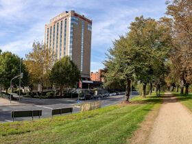 Kurzurlaub in Düsseldorf am Rheinufer - 2 Tage