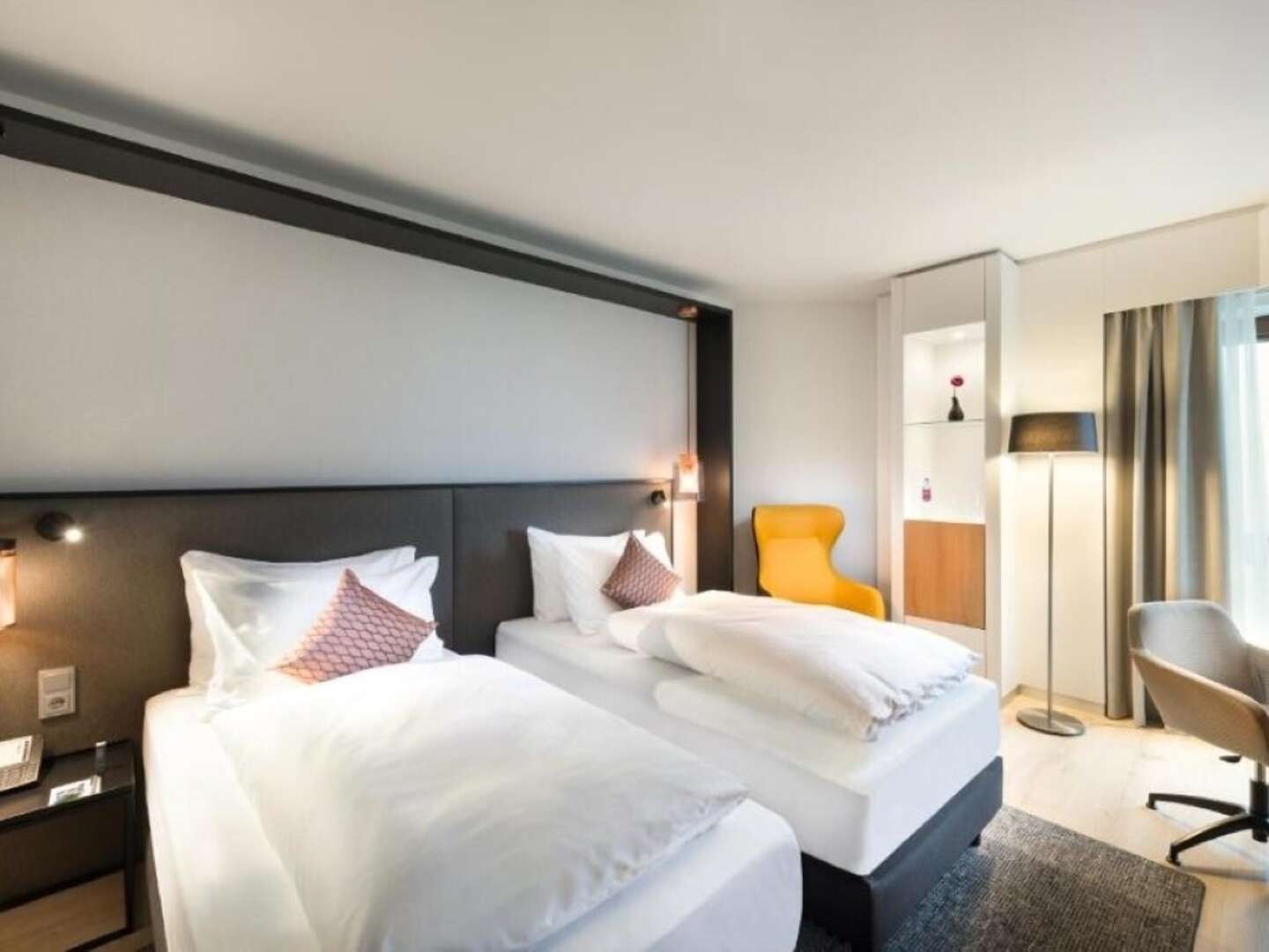 SPECIAL: Frühling & Sommer am Rheinufer - 3 Tage in Düsseldorf