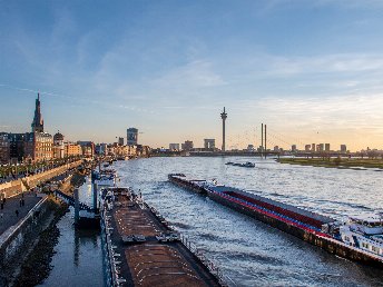 Kurzurlaub in Düsseldorf am Rheinufer - 2 Tage