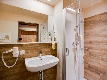 Natur, Spaß und Erholung im Mariazellerland: Familienurlaub im JUFA Hotel Annaberg***s I 4 Nächte