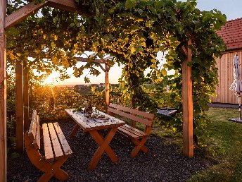 Erholung & Romantik im steirischen Weinberg-Chalet | 5 Nächte
