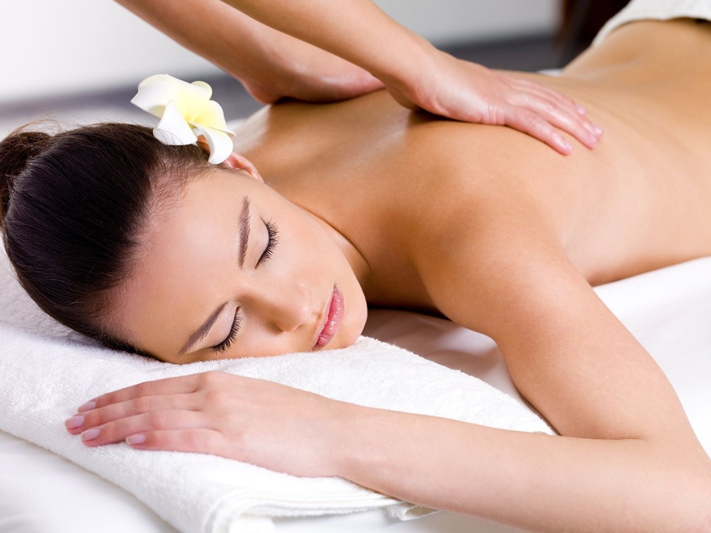 4 Winterrelaxtage am See inkl. HP plus und Ganzkörpermassage 