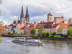 2 Tage fürstliches Regensburg – Schloss Thurn & Taxis, Stadtführung & Rotweingenuss