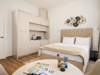 Verzaubert in Prag – romantische Moldau-Kreuzfahrt, Sekt und Pralinen | 2 Nächte
