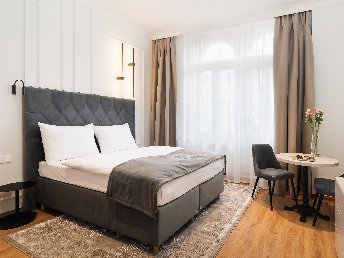 Verzaubert in Prag – romantische Moldau-Kreuzfahrt, Sekt und Pralinen | 2 Nächte