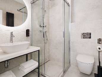 Verzaubert in Prag – romantische Moldau-Kreuzfahrt, Sekt und Pralinen | 2 Nächte