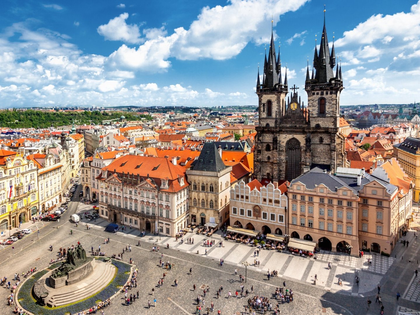 Verzaubert in Prag – romantische Moldau-Kreuzfahrt, Sekt und Pralinen | 2 Nächte