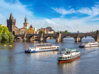 Verzaubert in Prag – romantische Moldau-Kreuzfahrt, Sekt und Pralinen | 2 Nächte
