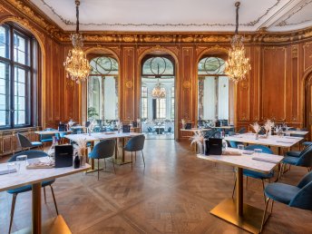 Schlosshotel Berlin:  Bubbles & Tea Event am Samstag,- oder Sonntagnachmittag