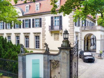 Schlosshotel Berlin:  Bubbles & Tea Event am Samstag,- oder Sonntagnachmittag