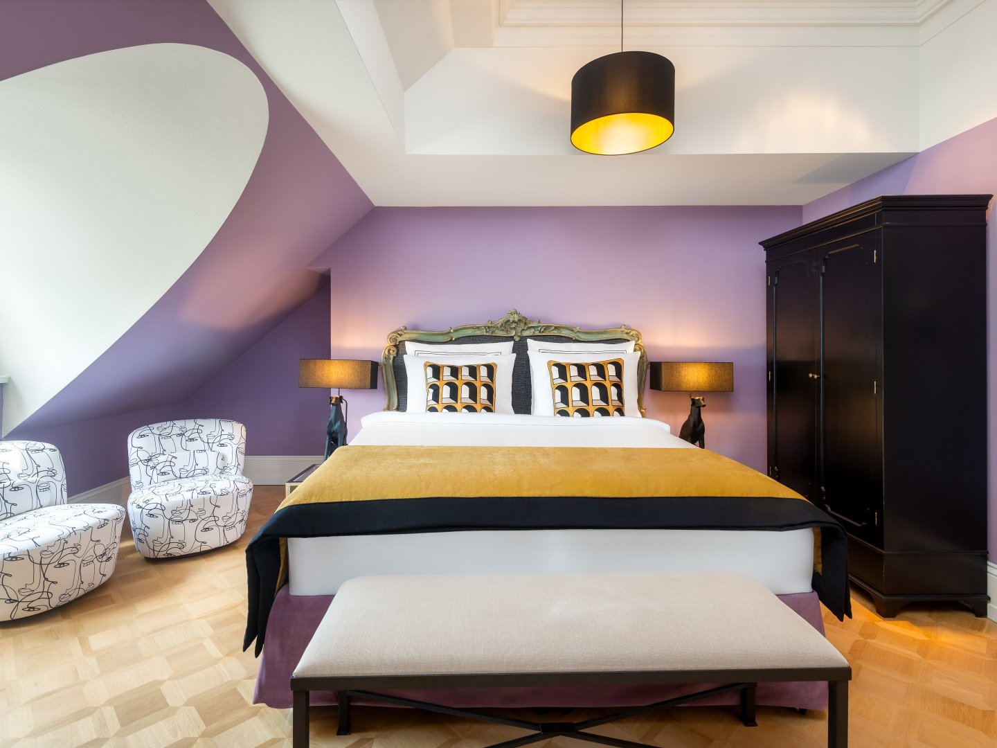 Schlosshotel Berlin:  Bubbles & Tea Event am Samstag,- oder Sonntagnachmittag