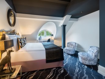 Schlosshotel Berlin:  Bubbles & Tea Event am Samstag,- oder Sonntagnachmittag