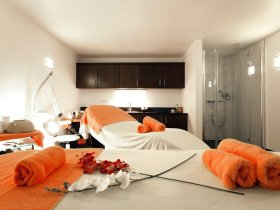 4 Tage Bodensee zum Kennenlernen im Romantik Hotel inkl. Vier-Gang-Menü & Blumeninsel Mainau