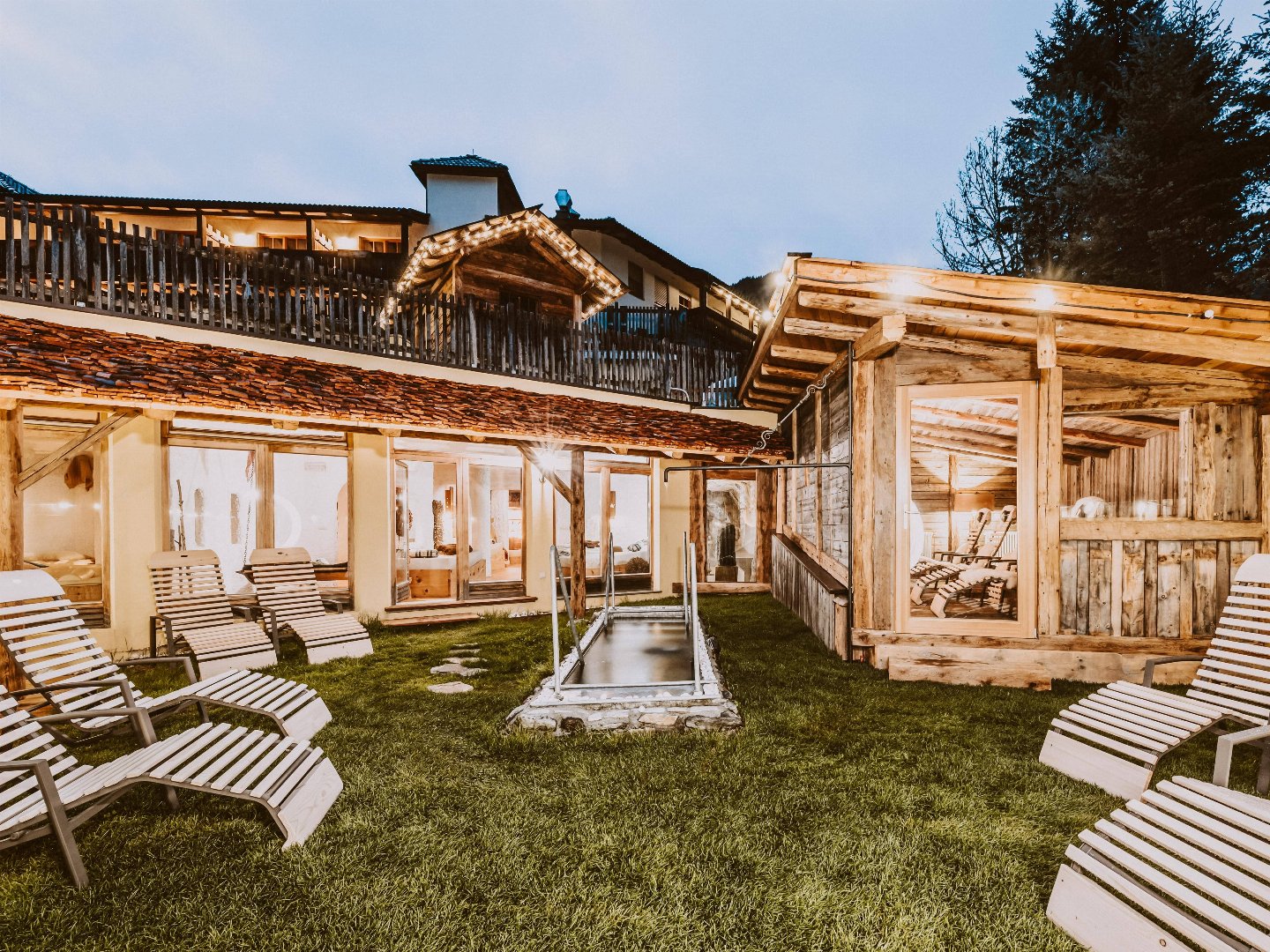 Wanderlust & Wellness in den Südtiroler Dolomiten mit Lüsen-Gästekarte & Halbpension | 2 Nächte