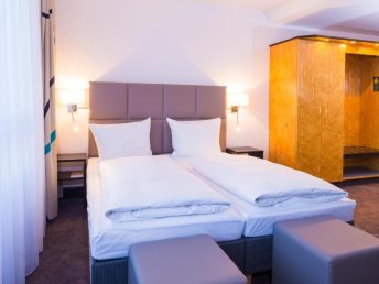  2 Tage Dresden erleben! Direkt  an der Brühlschen Terrasse am Elbufer