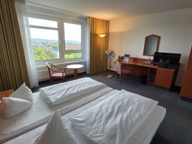  5 Tage Dresden erleben! Direkt  an der Brühlschen Terrasse am Elbufer