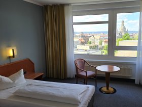  5 Tage Dresden erleben! Direkt  an der Brühlschen Terrasse am Elbufer