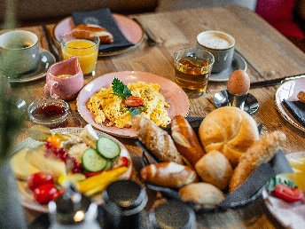 Sommerurlaub inkl. Gasteincard und Genuss-Halbpension in den Bergen | 3 Nächte 