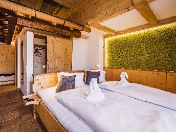 Auszeit zu Zweit mit Panorama-Wow-Effekt in Kaprun inkl. Tauern Spa Therme Eintritt | 3 Nächte