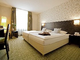 Silvester Flusszauber auf dem Rhein - Jahreswende an Bord der Moby Dick | 3 Tage