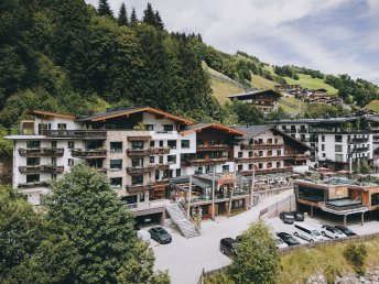 Outdoor Hiking Package im Salzburger Land mit Wellness, Pool & JokerCard | 7 Nächte